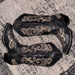 Gently Used Black and Gold Embroidered Cowgirl Boots